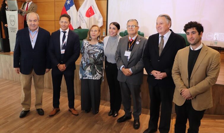 Seminario sobre pacientes sociosanitarios reunió a funcionarios de Atención Primaria de Salud en dependencias de la U. Autónoma