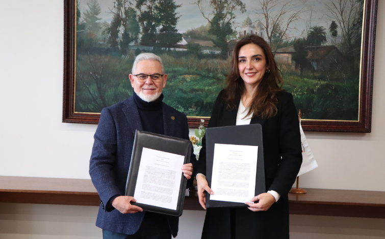 U. Autónoma y Municipalidad de El Monte firman convenio para fortalecer la formación en Administración Pública