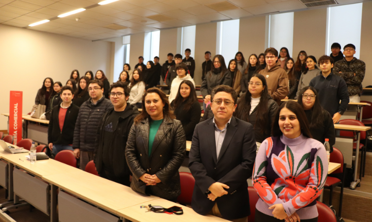 Banco Central realizó Clase Magistral a estudiantes de Ingeniería Comercial sobre Data Science y Estadísticas Experimentales