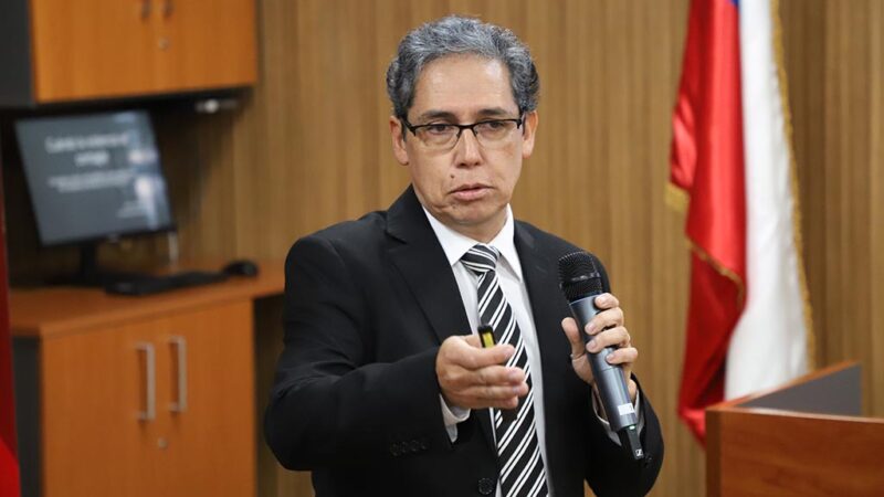 Conversatorio universitario analizó impacto y prevención de ataques escolares en Chile