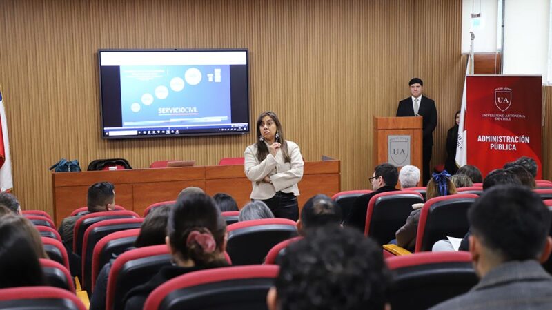 Carrera de Administración Pública promovió reflexión sobre ética y probidad en la función estatal