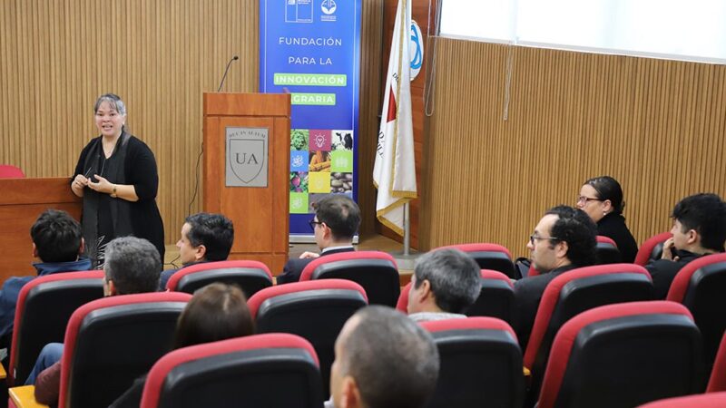Investigadora de la Universidad Autónoma lidera proyecto para reducir el uso de fungicidas en la exportación de cerezas
