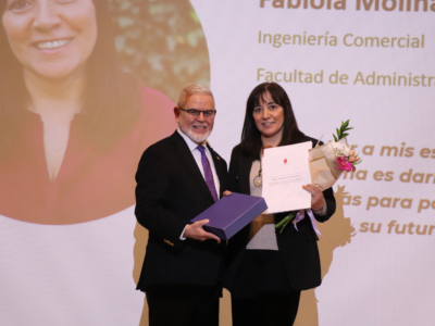 47 docentes de la Sede Santiago son reconocidos por su buen desempeño en las aulas 