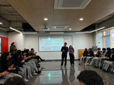 Proyecto de VCM fortalece el trabajo colaborativo para facilitar la transición de estudiantes de enseñanza media a la educación superior