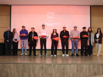 Estudiantes de Ingeniería en Construcción de la Sede Santiago celebran su ceremonia de investidura 