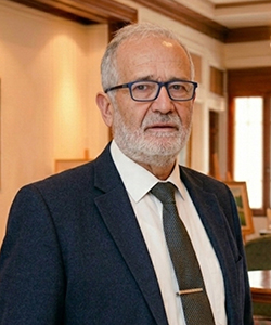 Andrés Olea