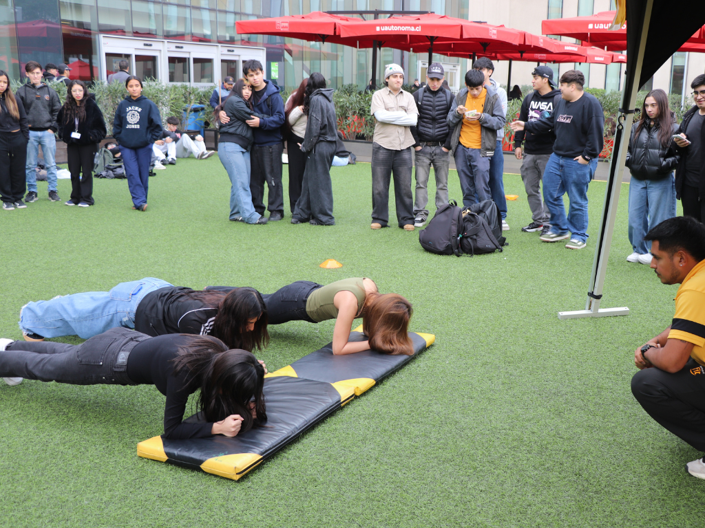 Universidad Autónoma de Chile organizó la Activación SmartFit