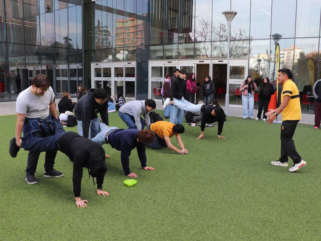 Universidad Autónoma de Chile organizó la Activación SmartFit