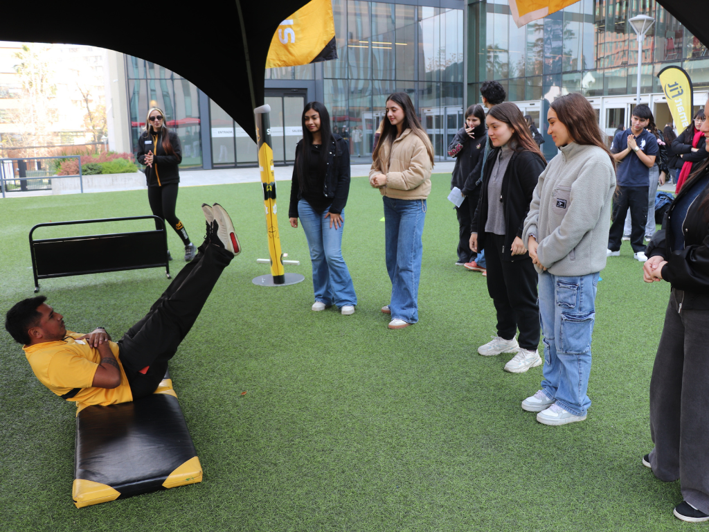 Universidad Autónoma de Chile organizó la Activación SmartFit