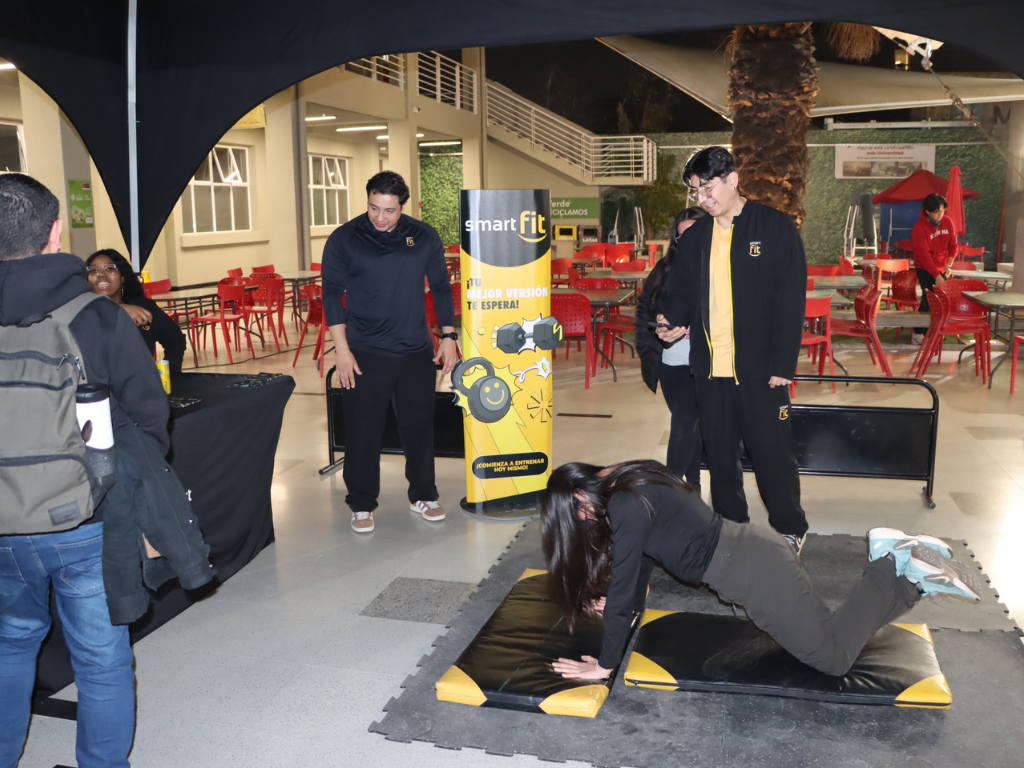 Universidad Autónoma de Chile organizó la Activación SmartFit