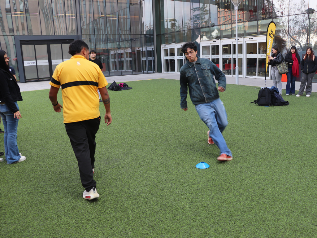 Universidad Autónoma de Chile organizó la Activación SmartFit