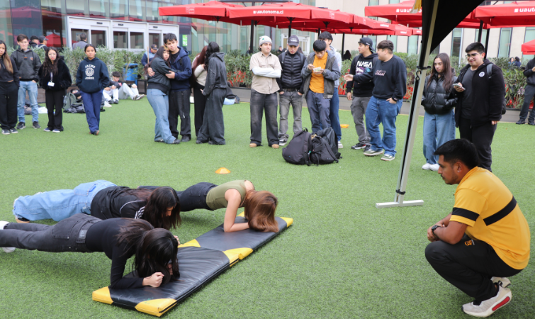 Activación SmartFit reunió a la comunidad universitaria de la Autónoma en una jornada de actividad física 