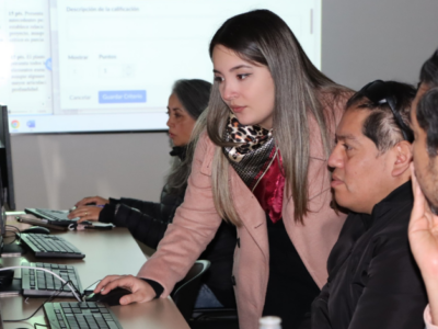 Docentes de la sede Santiago participan en Talleres de Herramientas Digitales 