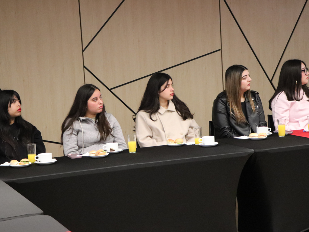 LideraUA y Liderazgo Internacional