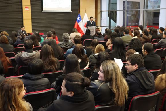 Charla Derecho vespertino 2