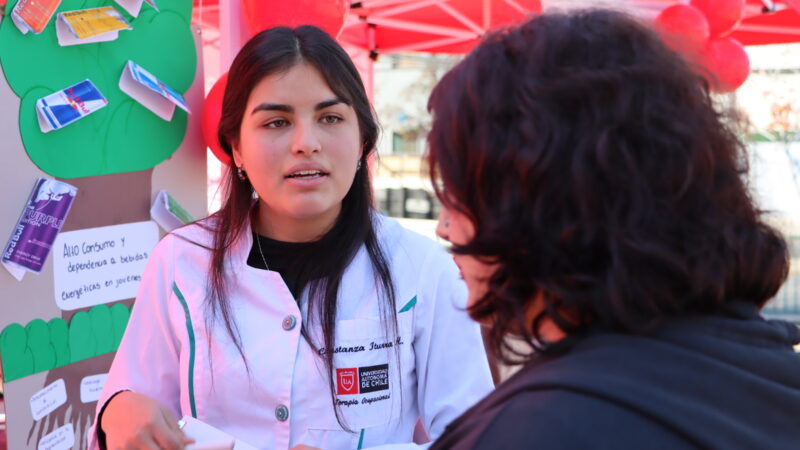 Aprendizaje en terreno marcó participación de estudiantes en Feria de Promoción de Salud