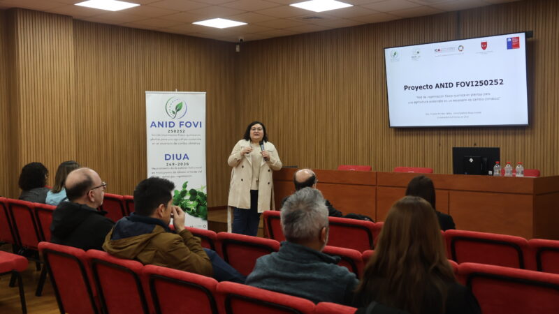 Seminario abordó el uso del priming en plantas y la innovación sostenible en la industria vitivinícola