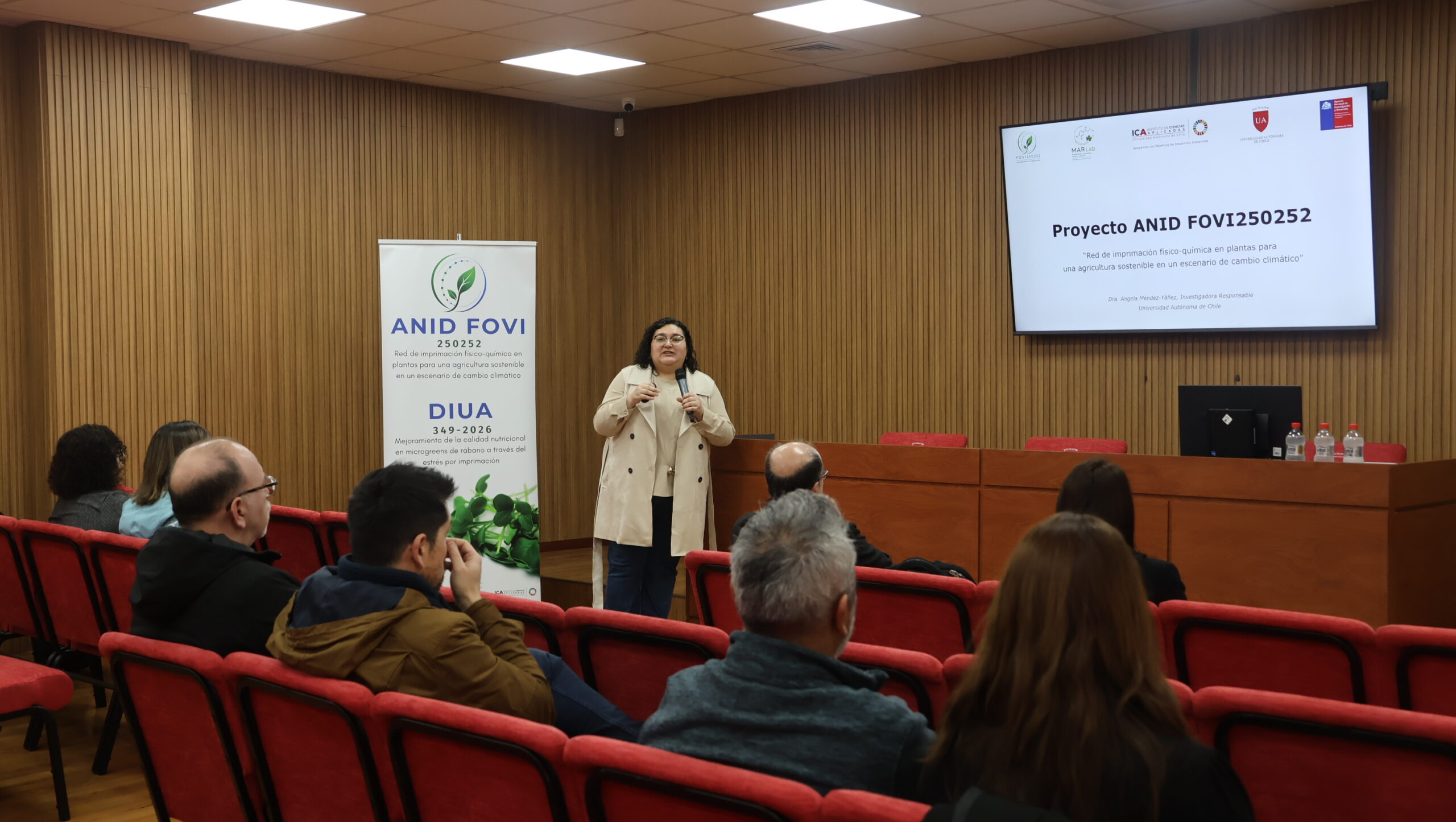 Seminario abordó el uso del priming en plantas y la innovación sostenible en la industria vitivinícola