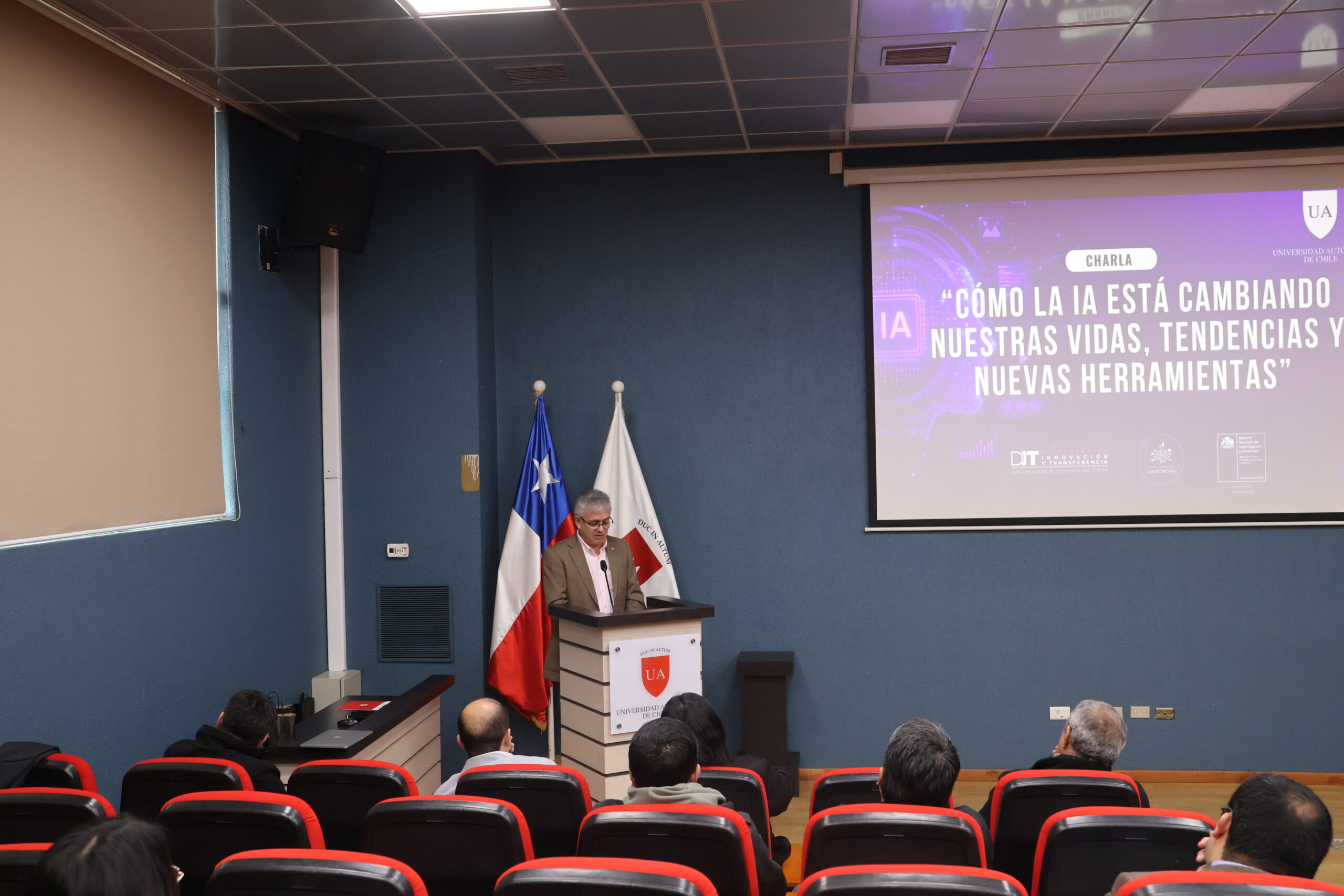Inteligencia Artificial y desarrollo regional marcaron encuentro organizado por la Universidad Autónoma en Temuco