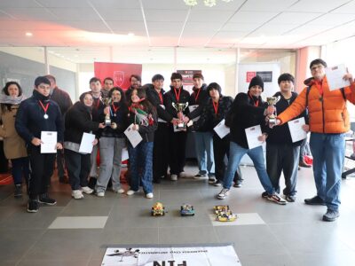 Ingeniería Civil Informática cerró la EPI 2026 con una carrera de vehículos autónomos híbridos