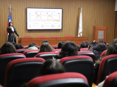 Charla internacional compara la educación inicial en Chile y Colombia