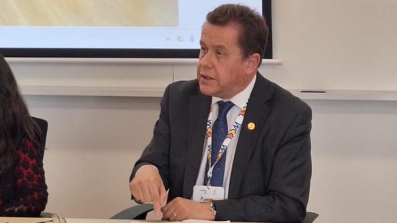 Populismo constitucional en América Latina: vicerrector Marcelo Cevas expone en WCCL 2026