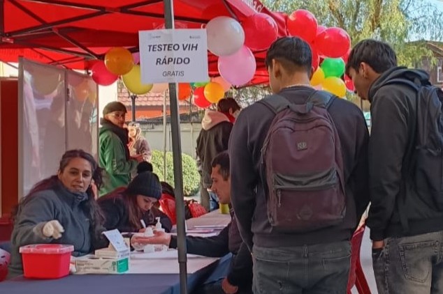 Clínica de Atención Psicológica realiza feria de Salud mental, Bienestar y Comunidad LGBTQ+
