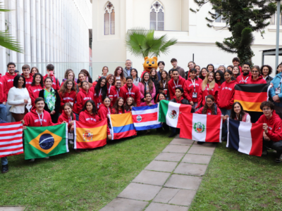 Sede Santiago dio la bienvenida a 55 estudiantes internacionales en hito histórico de la Dirección de Relaciones Internacionales