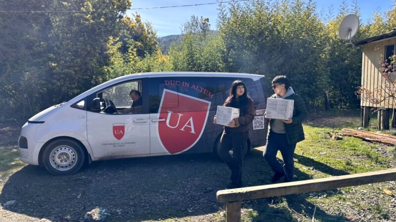 Estudiantes de Administración Pública entregan ayuda a familias afectadas por sistema frontal en Cholchol