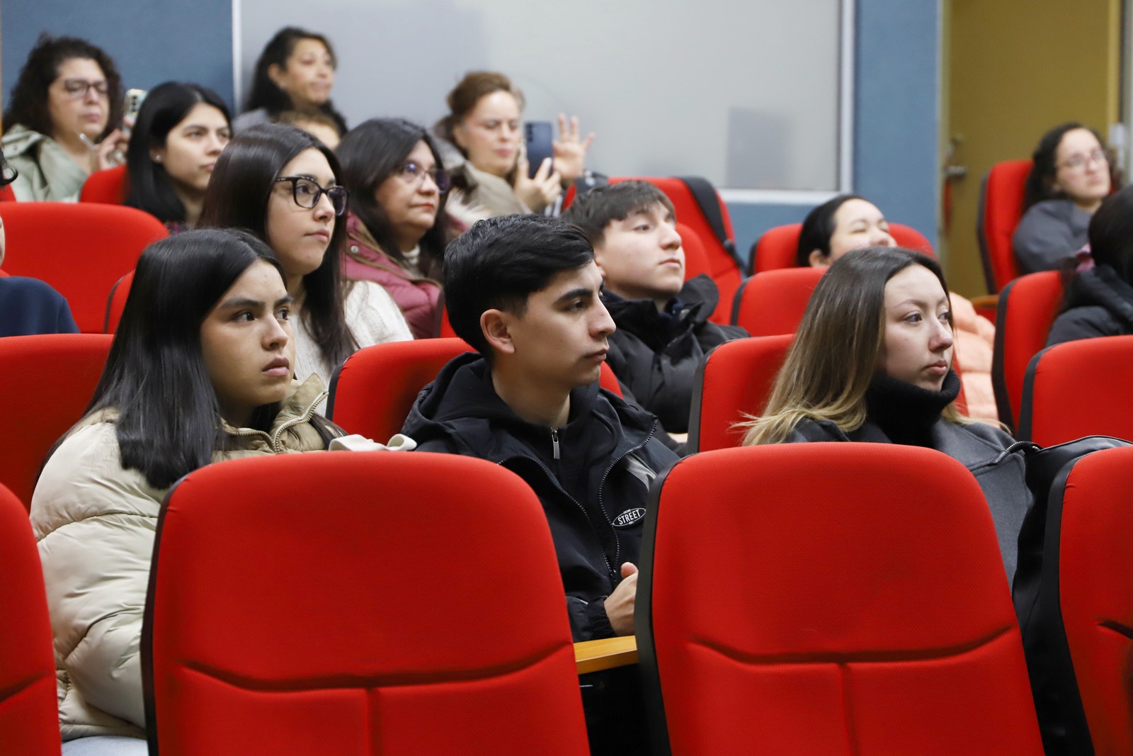 FOTO capacitacion sobre uso de ia 4