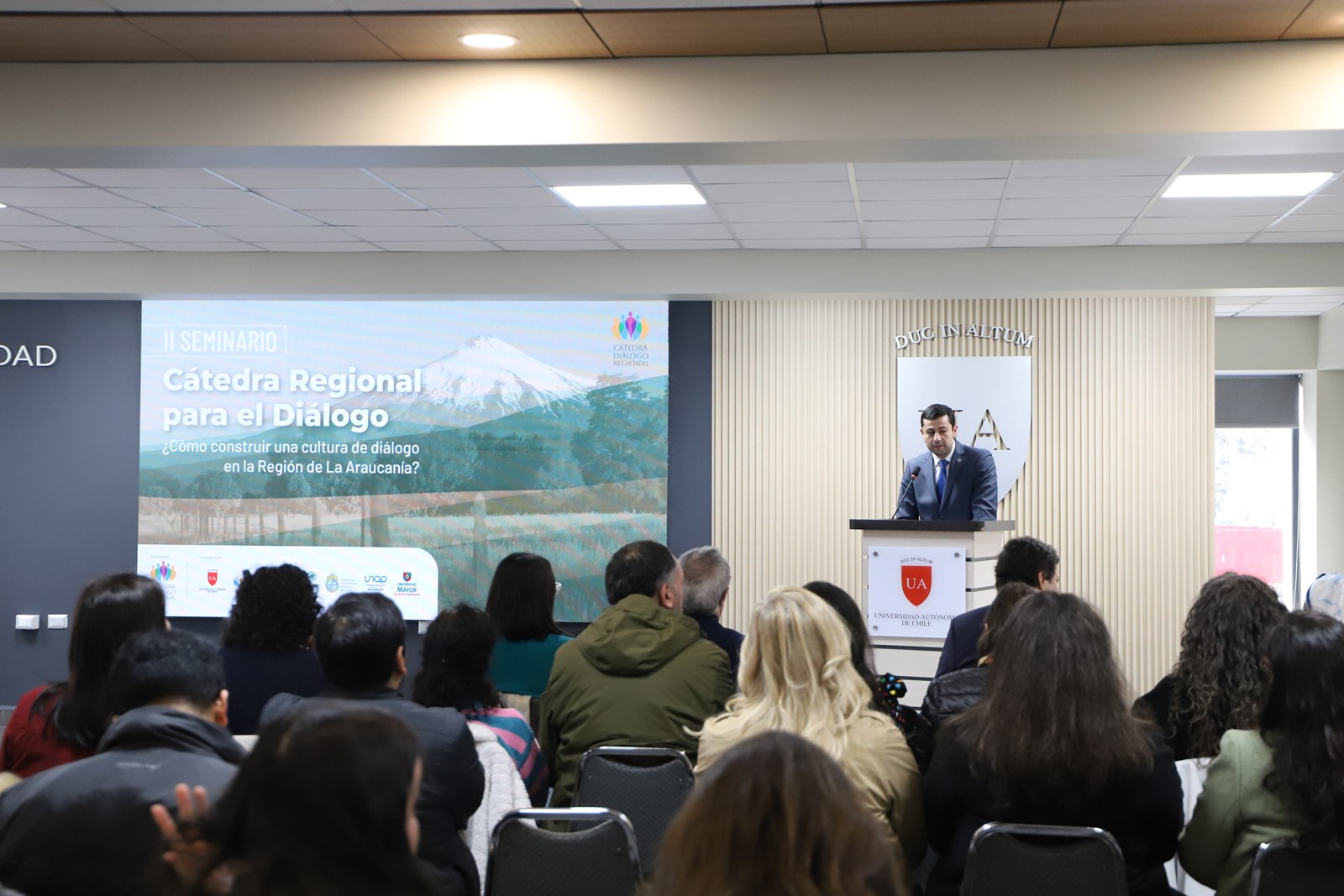 FOTO catedra para el dialogo regional 5