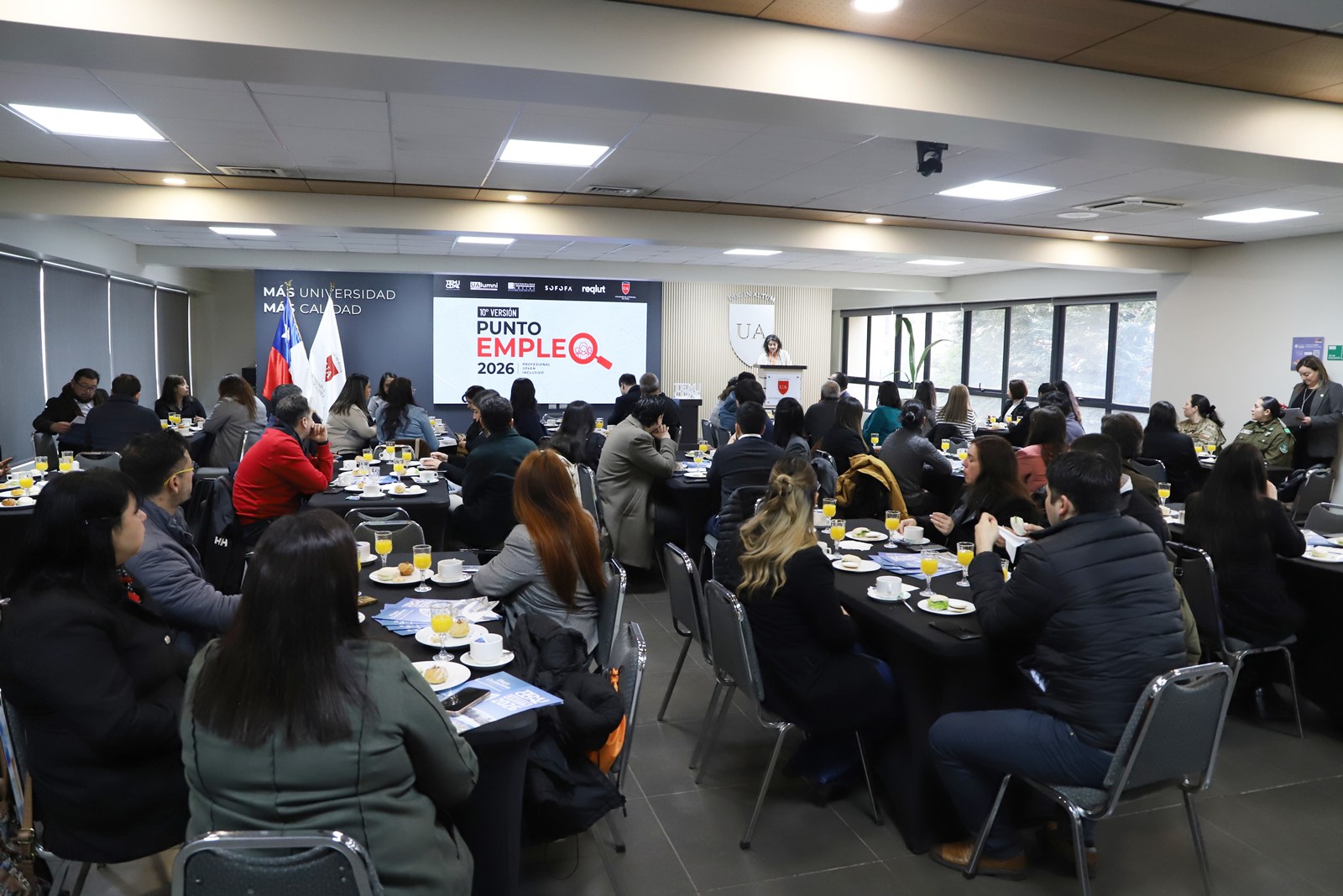 FOTO encuentro empresas punto empleo 1