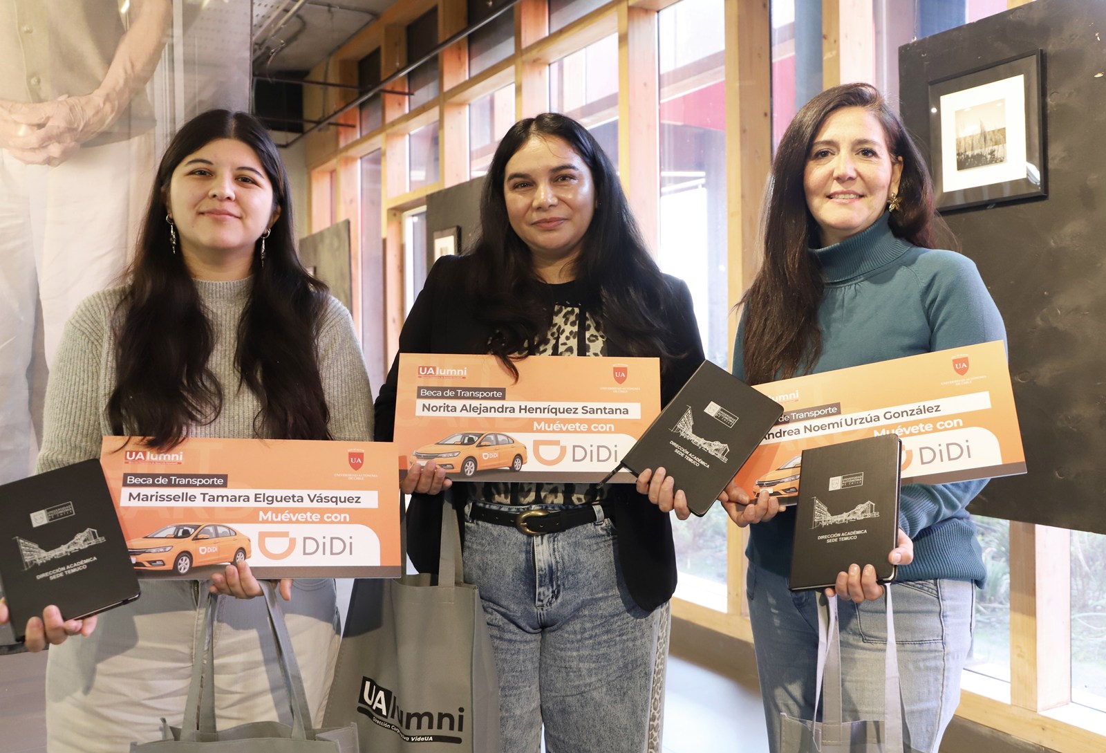 FOTO entrega beca didi temuco 2