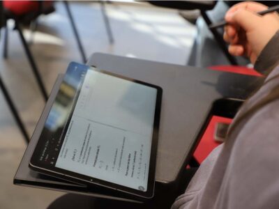 Nueva plataforma de inteligencia artificial fortalece el aprendizaje y apoya la labor docente