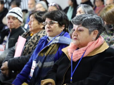 Escuela de Líderes reunió a dirigentes sociales de Pelluhue para fortalecer sus herramientas de gestión comunitaria