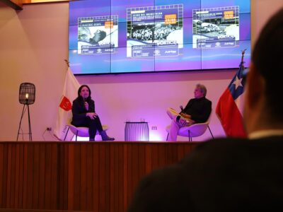 Periodismo musical en tiempos de redes sociales: expertos llaman a revalorizar el rol del periodista