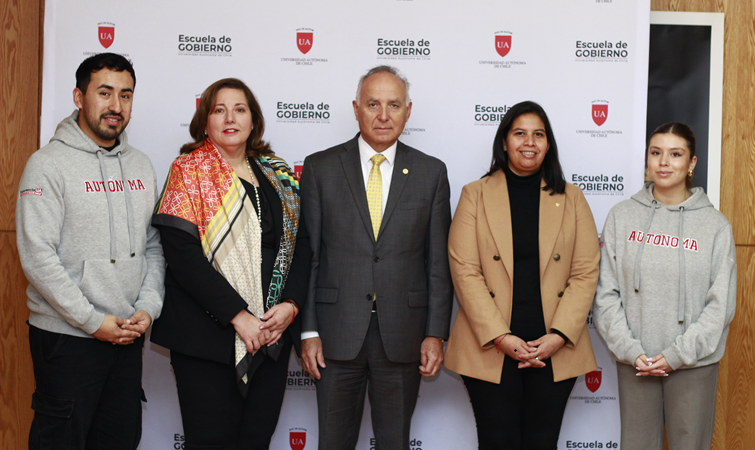 Estudiantes de Talca participaron de Conversatorio “Una propuesta de Futuro”