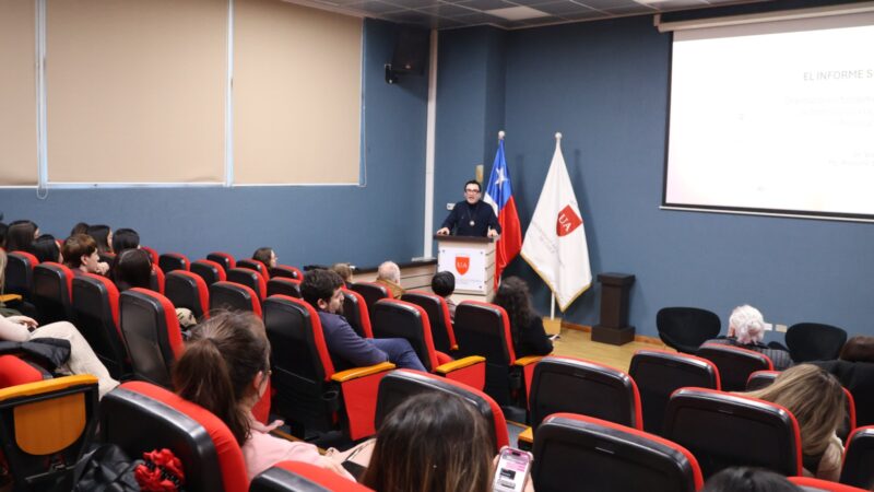Académicos de la Universidad Autónoma presentan libro que releva el valor del informe social en el Trabajo Social