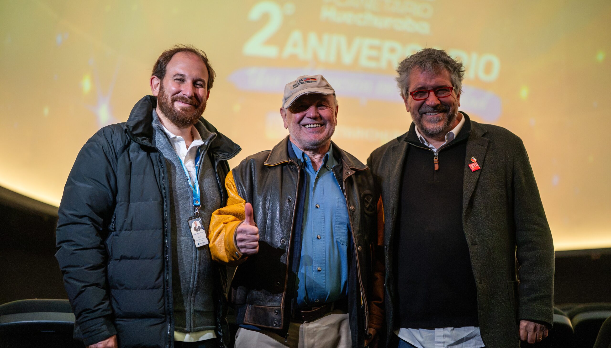 Investigador de la Autónoma realizó charla sobre la misión Artemis en aniversario del Planetario de Huechuraba