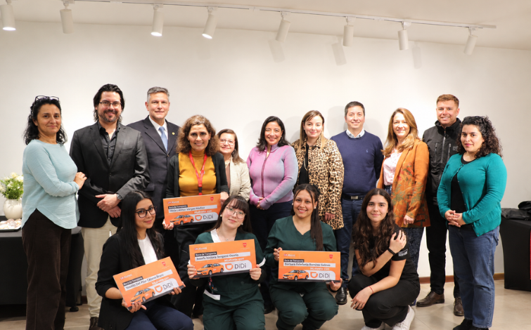Beca de Movilidad Didi – UAlumni 2026