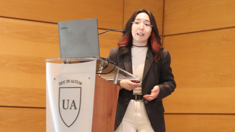 Carrera de Química y Farmacia celebra su día con charlas sobre prácticas profesionales