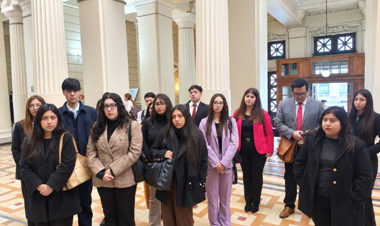 Estudiantes de la Clínica Jurídica visitaron la Corte Suprema y la Corte de Apelaciones de Santiago