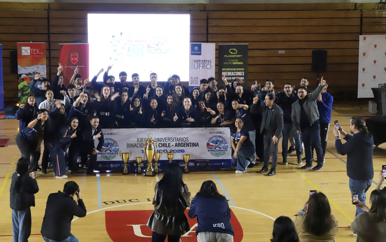 FOTO cierre juegos binacionales 1