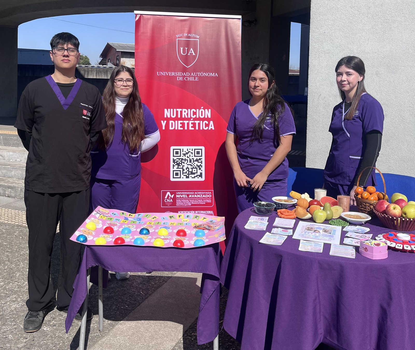 FOTO estudiantes de nyd en jornada de salud 2