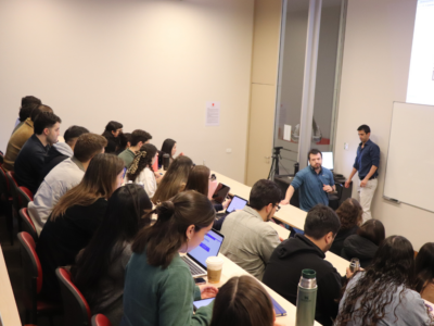 Futuros médicos de la Universidad Autónoma se preparan para el EUNACOM con repaso intensivo de especialidades quirúrgicas 