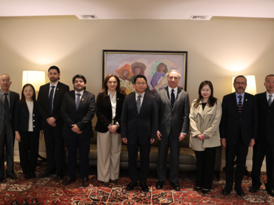 U. Autónoma fortalece vínculos internacionales en transformación digital y educación con delegación de China