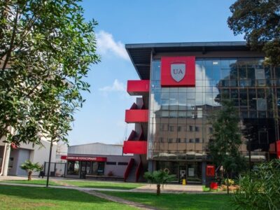 Universidad Autónoma renueva por cuarto año el Sello HuellaChile por medir su huella de carbono