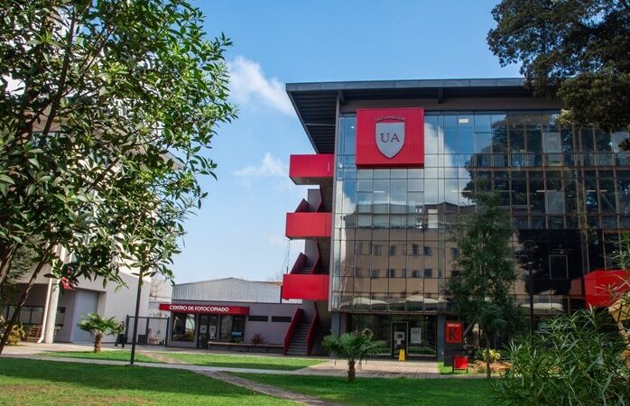 Universidad Autónoma renueva por cuarto año el Sello HuellaChile por medir su huella de carbono