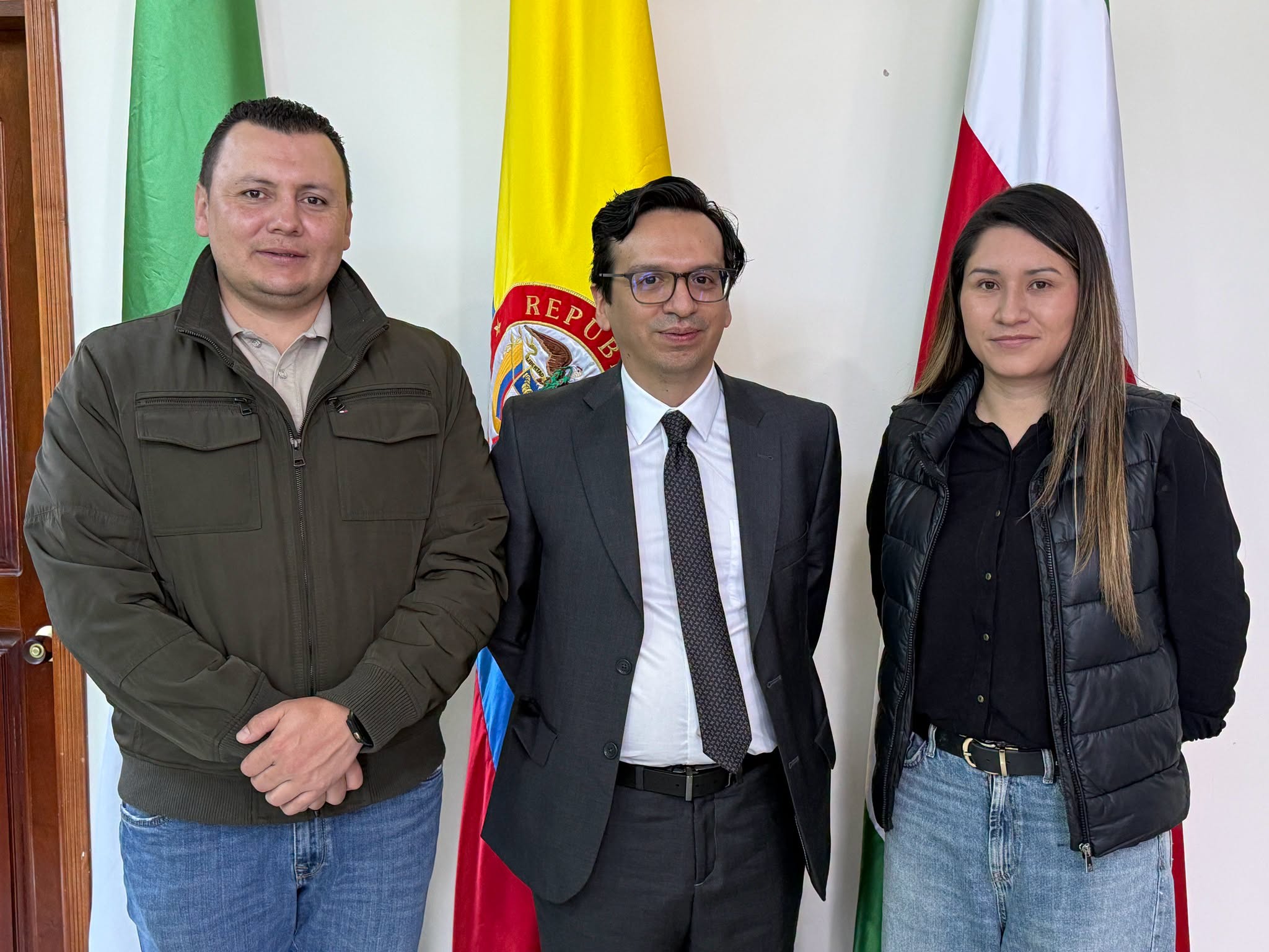 Egresado del Doctorado en Derecho es nombrado juez en Colombia: 