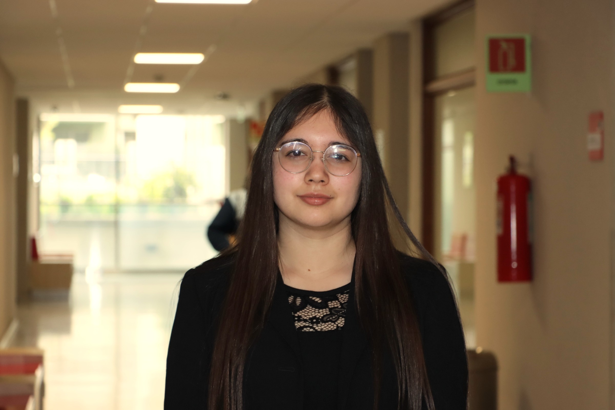 Estudiantes de Pedagogía en Educación Básica investigan vínculo entre comprensión lectora y resolución de problemas